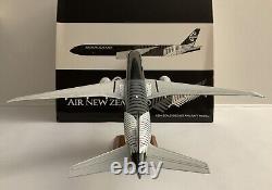 JC Wings 1200 AIR NEW ZEALAND BOEING 777-300ER Reg ZK-OKQ VERY RARE