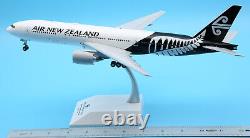 JC Wings 1200 AIR NEW ZEALAND Boeing B777-300 Diecast Aircraft Model ZK-OKG