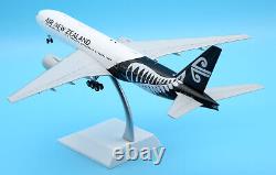 JC Wings 1200 AIR NEW ZEALAND Boeing B777-300 Diecast Aircraft Model ZK-OKG