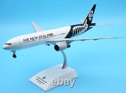 JC Wings 1200 AIR NEW ZEALAND Boeing B777-300 Diecast Aircraft Model ZK-OKG