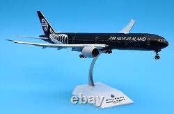 JC Wings 1200 Air New Zealand Boeing B777-300ER Diecast Model ZK-OKQ Flaps Down