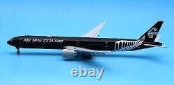 JC Wings 1200 Air New Zealand Boeing B777-300ER Diecast Model ZK-OKQ Flaps Down