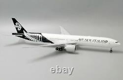 JC Wings 1200 Boeing 777-200 Air New Zealand ZK-OKF (with stand) Ref JC20030