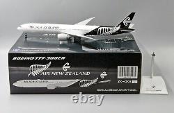 JC Wings Air New Zealand Boeing 777-300ER ZK-OKS 1/200 XX2303