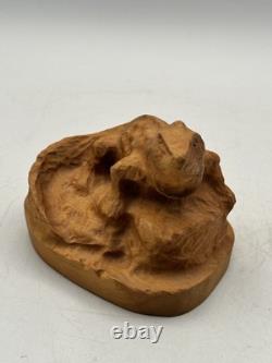 Kauri Wooden Carving Tuatara New Zealand Lizard Hand Carved 1993