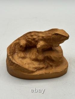 Kauri Wooden Carving Tuatara New Zealand Lizard Hand Carved 1993