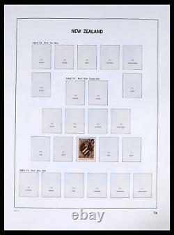 Lot 37683 Stamp collection New Zealand 1855-2002 in 4 Davo albums