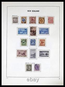 Lot 37683 Stamp collection New Zealand 1855-2002 in 4 Davo albums