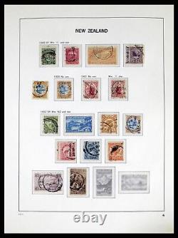 Lot 37683 Stamp collection New Zealand 1855-2002 in 4 Davo albums