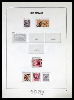 Lot 37683 Stamp collection New Zealand 1855-2002 in 4 Davo albums