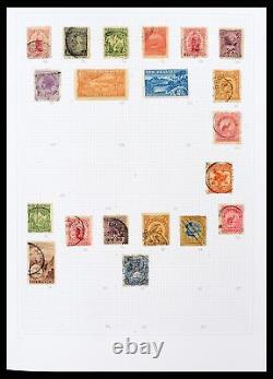 Lot 38153 MH/used stamp collection New Zealand 1870-2010 in Davo album