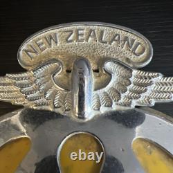 Lovely Vintage New Zealand AA Automobile Association Car Badge No 39395 1945/67