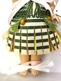 Madame Alexender 2005 New Zealand #39805 8 Doll With Kiwi Bird NRFB