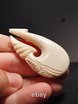 Maori Old Pendant Hei Matau Hand Carved Bone New Zealand Fish-hook