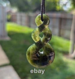 Maori Pounamu NEW ZEALAND Banded Jade Polished DOUBLE TWIST 54.8mm L x 28.7mm W