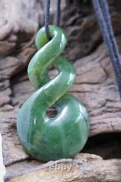 Maori Pounamu NEW ZEALAND Banded Jade Polished DOUBLE TWIST 54.8mm L x 28.7mm W