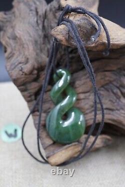 Maori Pounamu NEW ZEALAND Banded Jade Polished DOUBLE TWIST 54.8mm L x 28.7mm W