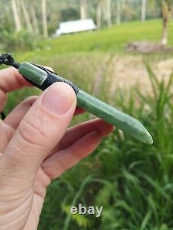Maori Toki/Adze Pendant Jade Nephrite Green Stone Necklace New Zealand Pounamu