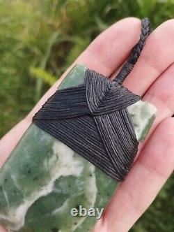 Maori Toki/Adze Pendant Jade Nephrite Green Stone Necklace New Zealand Pounamu