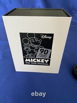 Mickey Mouse 150 gram Silver Figurine New Zealand Mint #/1000 RARE 90th Annivers