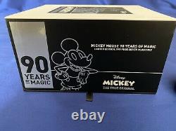 Mickey Mouse 150 gram Silver Figurine New Zealand Mint #/1000 RARE 90th Annivers