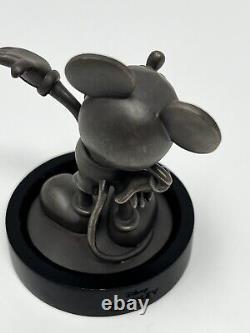 Mickey Mouse 150 gram Silver Figurine New Zealand Mint 24/1000 RARE 90th Anniver