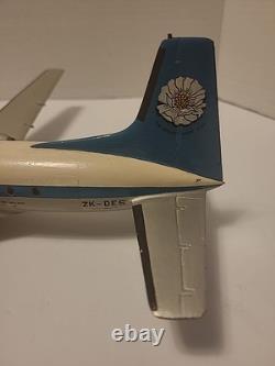 Mount Cook Airlines Wooden Model Replica ZK-DES Tongariro New Zealand 11 1/2 L