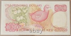 NEW ZEALAND 100 DOLLARS 1981 P-175a UNC