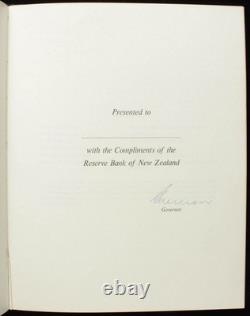 NEW ZEALAND 1967 Reserve Bank of New Zealand book with SPECIMENS. Very rare SET