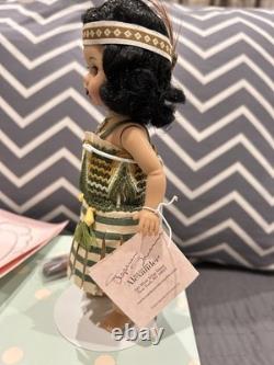 NEW ZEALAND Madame Alexander 8 International Doll with Box and Tag Very Rare