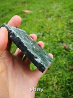 New Zealand Aotea stone Rare kyanite fuchite mix slab lapidary carving taonga