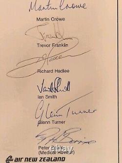 New Zealand Cricket 1983 Team signed team sheet Hadlee Crowe Cairns. AFTAL COA