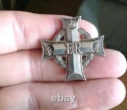 New Zealand Elizabeth II Memorial Cross Brooch Stamped Silver, UN -Named