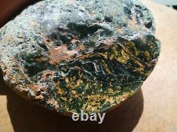 New Zealand Greenstone Pounamu polished Touchstone 930 grams