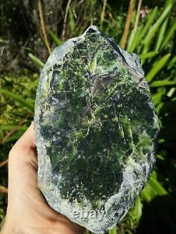 New Zealand Greenstone serpentine Pounamu polished touchstone carving lapidary
