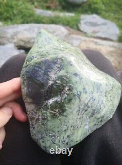 New Zealand Greenstone serpentine Pounamu polished touchstone carving lapidary