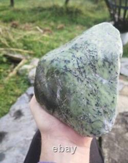 New Zealand Greenstone serpentine Pounamu polished touchstone carving lapidary