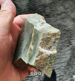 New Zealand Jade slab. 289 Grams. 1445 ct