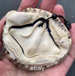 Nz Hand Carved Stag Antler Button Maori Whai Stingray In Fully Carved Case
