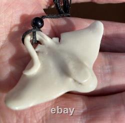 Nz Hand Carved Stag Antler Button Maori Whai Stingray In Fully Carved Case