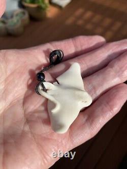 Nz Hand Carved Stag Antler Button Maori Whai Stingray In Fully Carved Case
