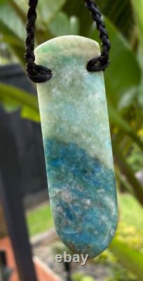 Outstanding Nz Fuschite Rarest Turquoise Aotea Stone Maori Spear Necklace