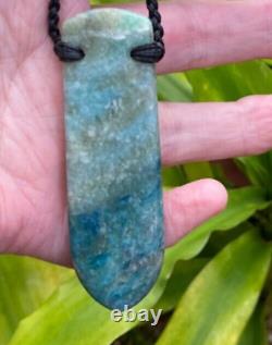 Outstanding Nz Fuschite Rarest Turquoise Aotea Stone Maori Spear Necklace