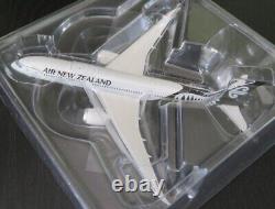 Phoenix Model. Air New Zealand B787-9. ZK-NZF. 1400 Scale. Rare. Brand New
