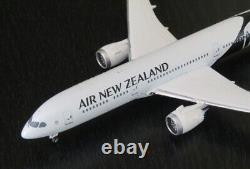 Phoenix Model. Air New Zealand B787-9. ZK-NZF. 1400 Scale. Rare. Brand New
