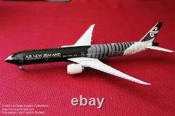 Phoenix Model Air New Zealand Boeing 777-300ER All Black Diecast Model 1200