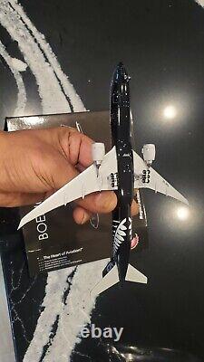 Phoenix Models Air New Zealand B 777-319ER 1400 2016 All Blacks Cols ZK-OKQ