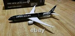 Phoenix Models Air New Zealand B 787-919 1400 PH10936 All black Cols ZK-NZE