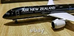 Phoenix Models Air New Zealand B 787-919 1400 PH10936 All black Cols ZK-NZE