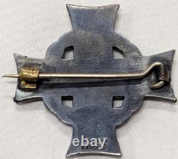 Post WW2 EIIR era New Zealand Memorial Cross badge medal for next of kin